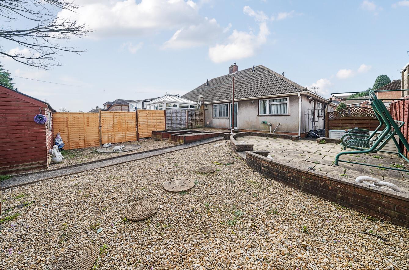 Penrhiw Road, Morriston, Swansea, SA6 6BS